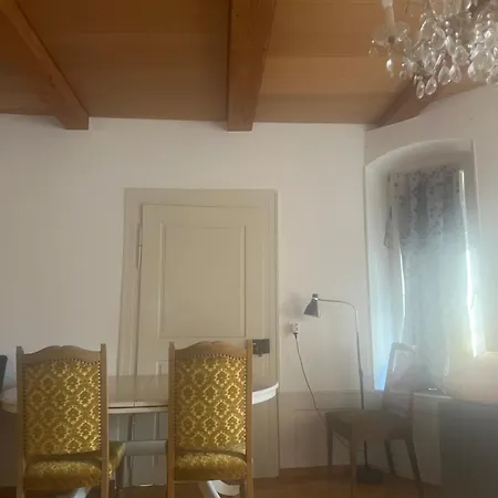 Old Town With Private Kitchen Homestay